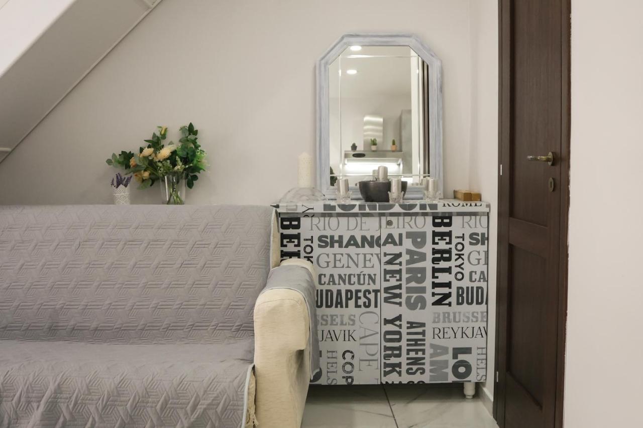 Appartement Modern By Sasy In The Centre