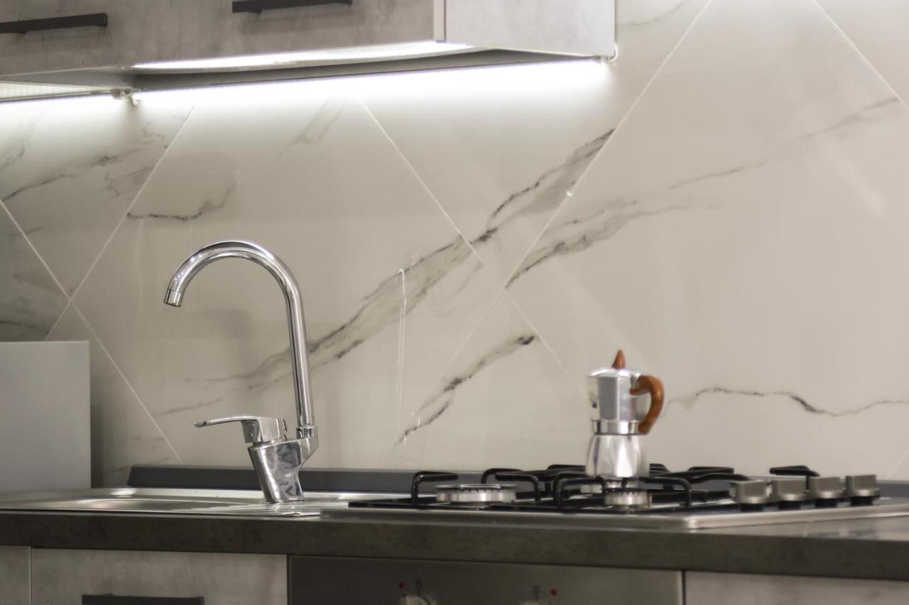 Modern By Sasy In The Centre Appartement Naples